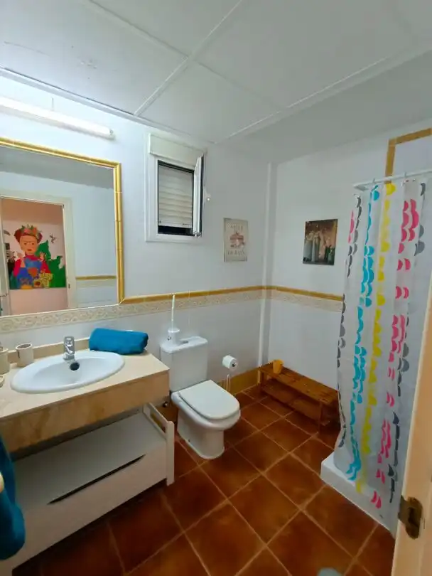 Badezimmer von Wohnung zum Verkauf in La Alcaidesa mit Klimaanlage, Heizung und Terrasse