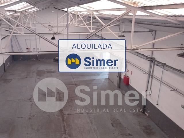 Nave industrial en Alquiler en Gràcia