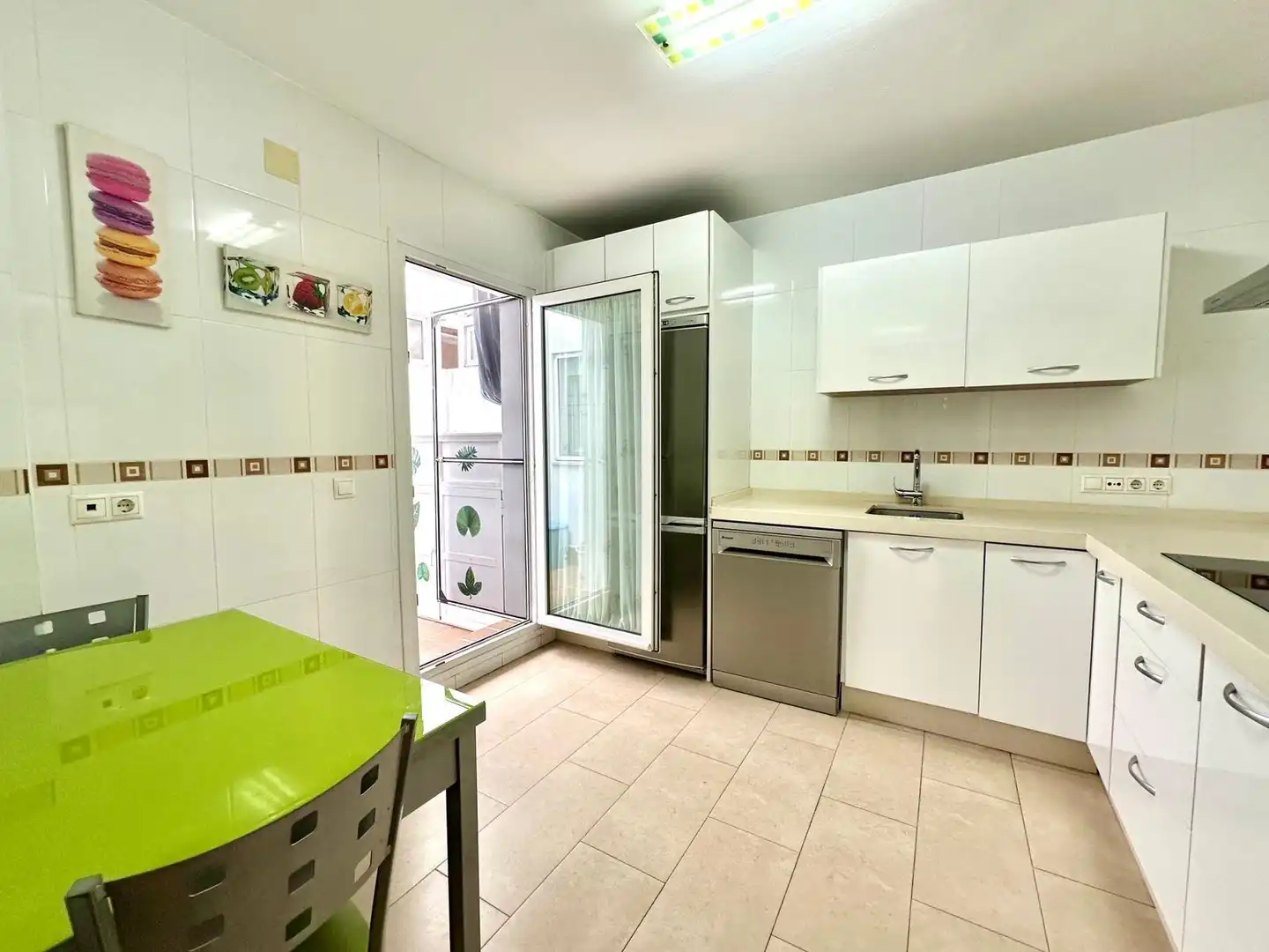 Kitchen of Detached homes for sale in San Fernando  with Air Conditioner, Storage room and Balcony
