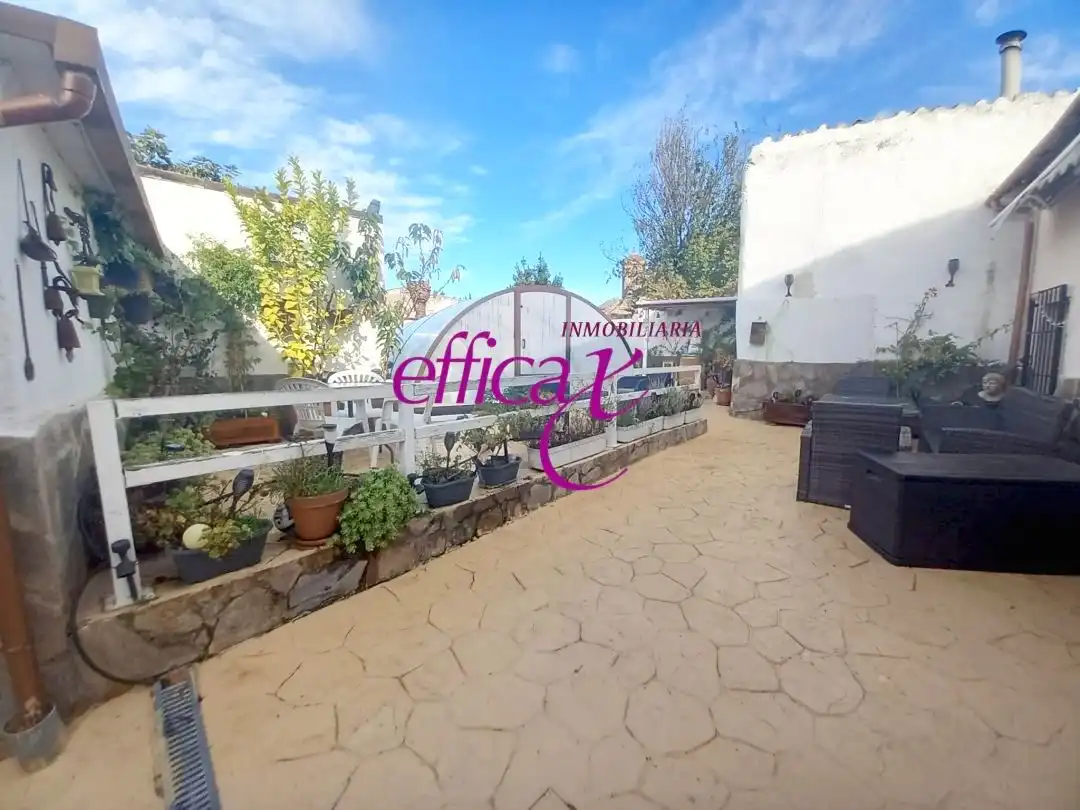 Vista exterior de Casa o chalet en venta en Santo Domingo-Caudilla con Aire acondicionado, Calefacción y Trastero