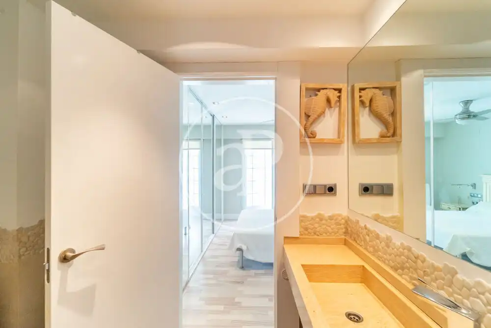 Bathroom of Flat for sale in Benidorm  with Heating, Terrace and Furnished