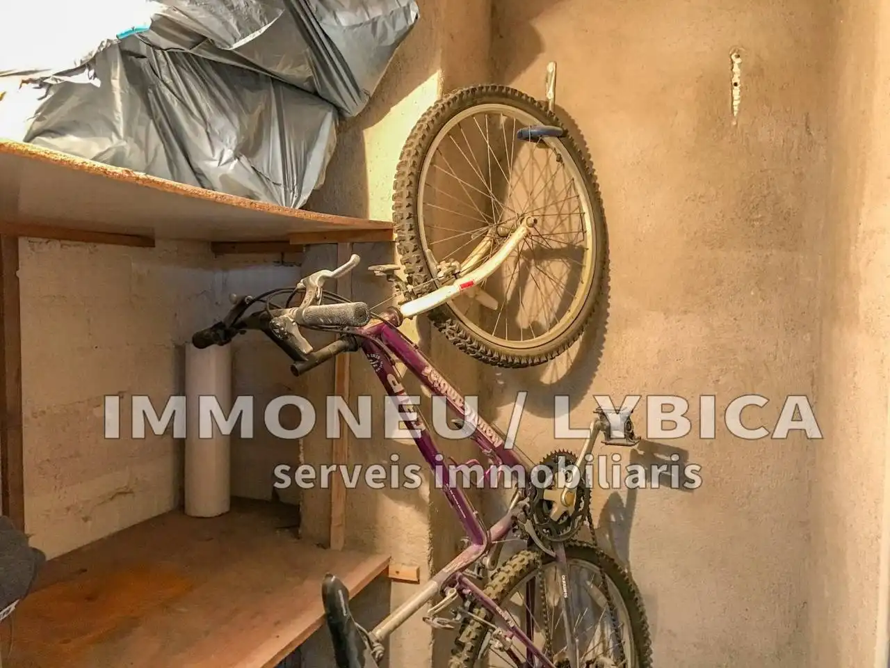 Garaje en venta en Puigcerdà