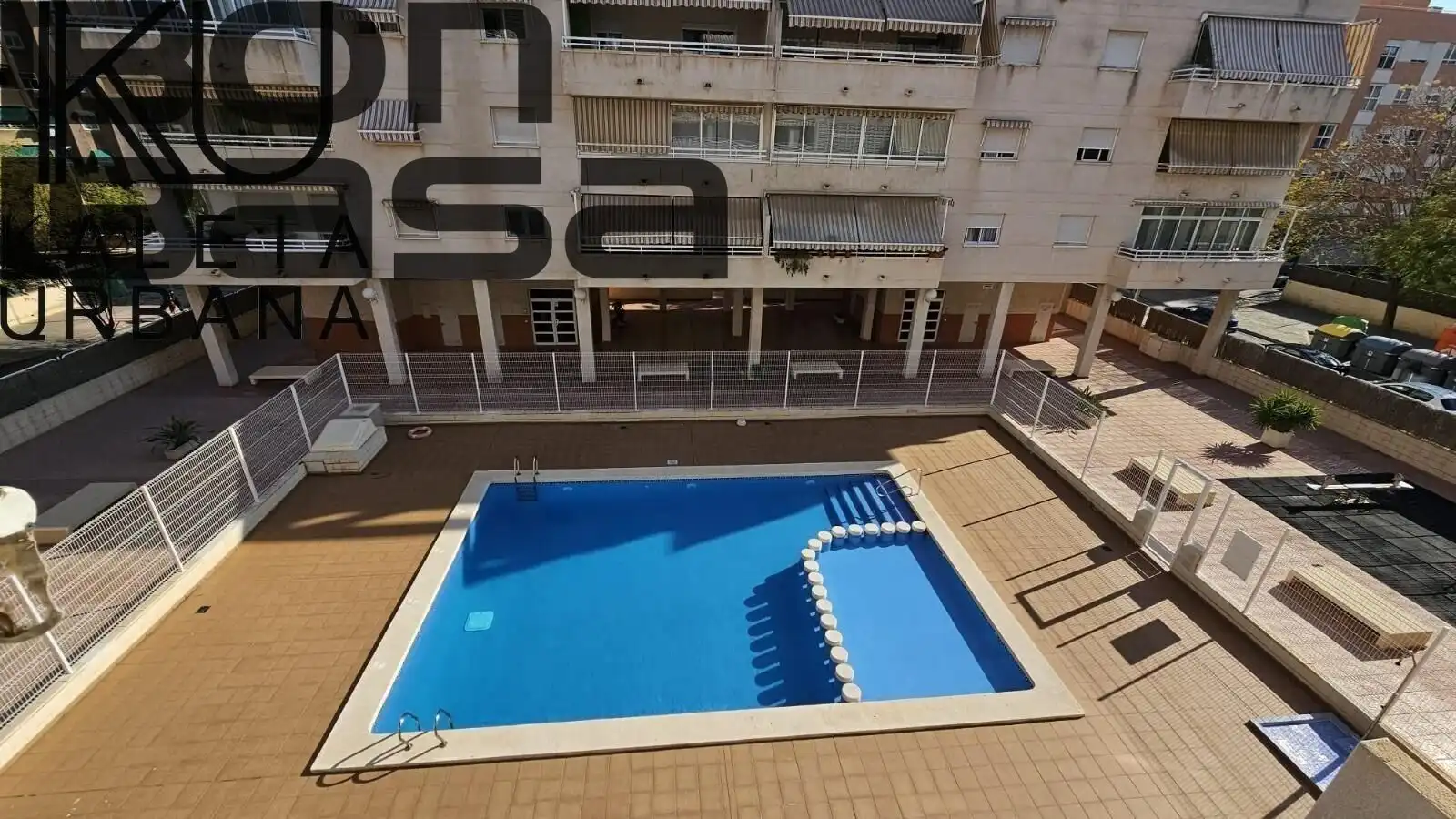 Piscina de Piso en venta en Alicante / Alacant con Aire acondicionado, Jardín privado y Balcón