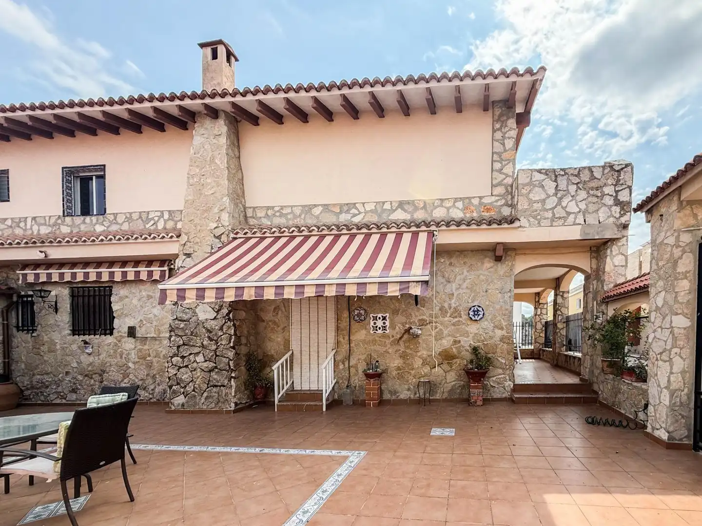 Terrassa de Casa o xalet en venda en Sellent amb Aire condicionat, Jardí privat i Terrassa
