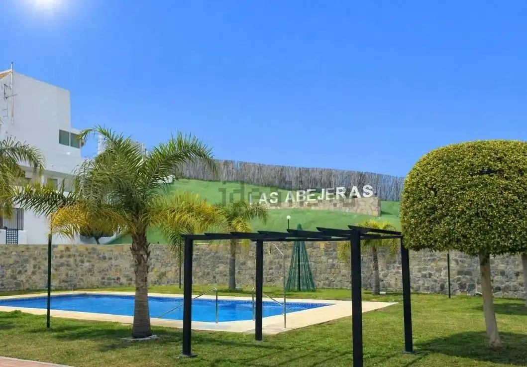 Jardí de Dúplex en venda en Estepona amb Jardí privat, Terrassa i Piscina comunitària