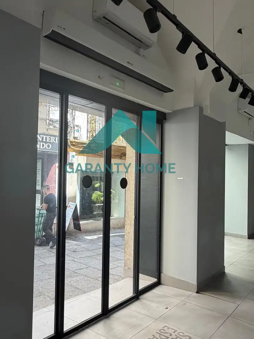 Business premises for sale in Casco Antiguo, imagen 3