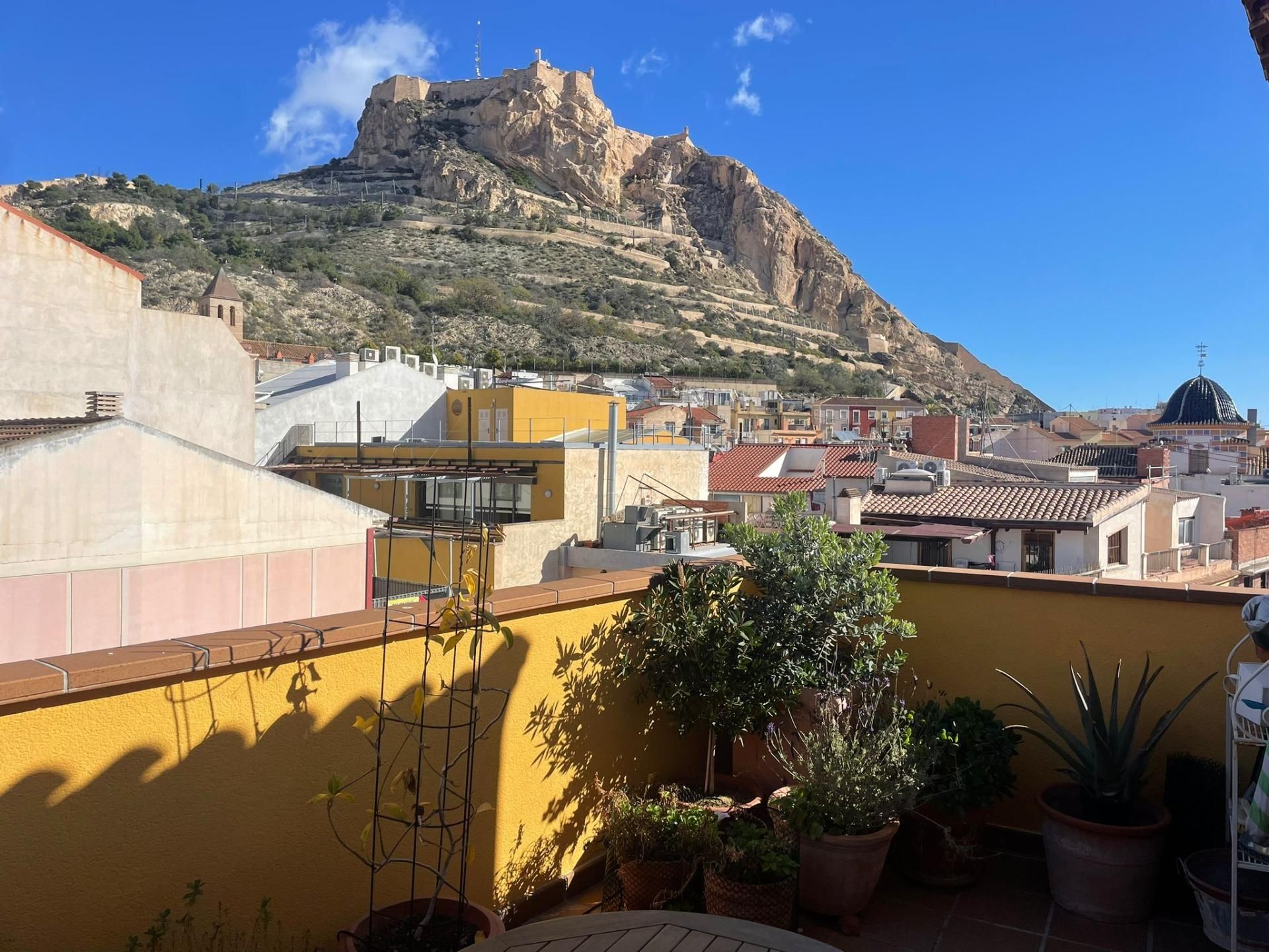 Exterior view of Attic for rent in Alicante / Alacant  with Air Conditioner, Terrace and Balcony
