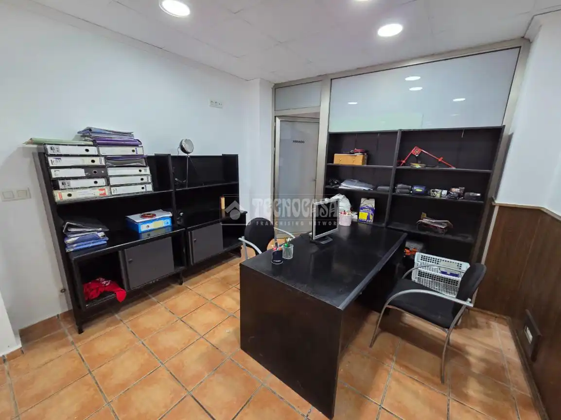 Oficina de alquiler en Juzgados