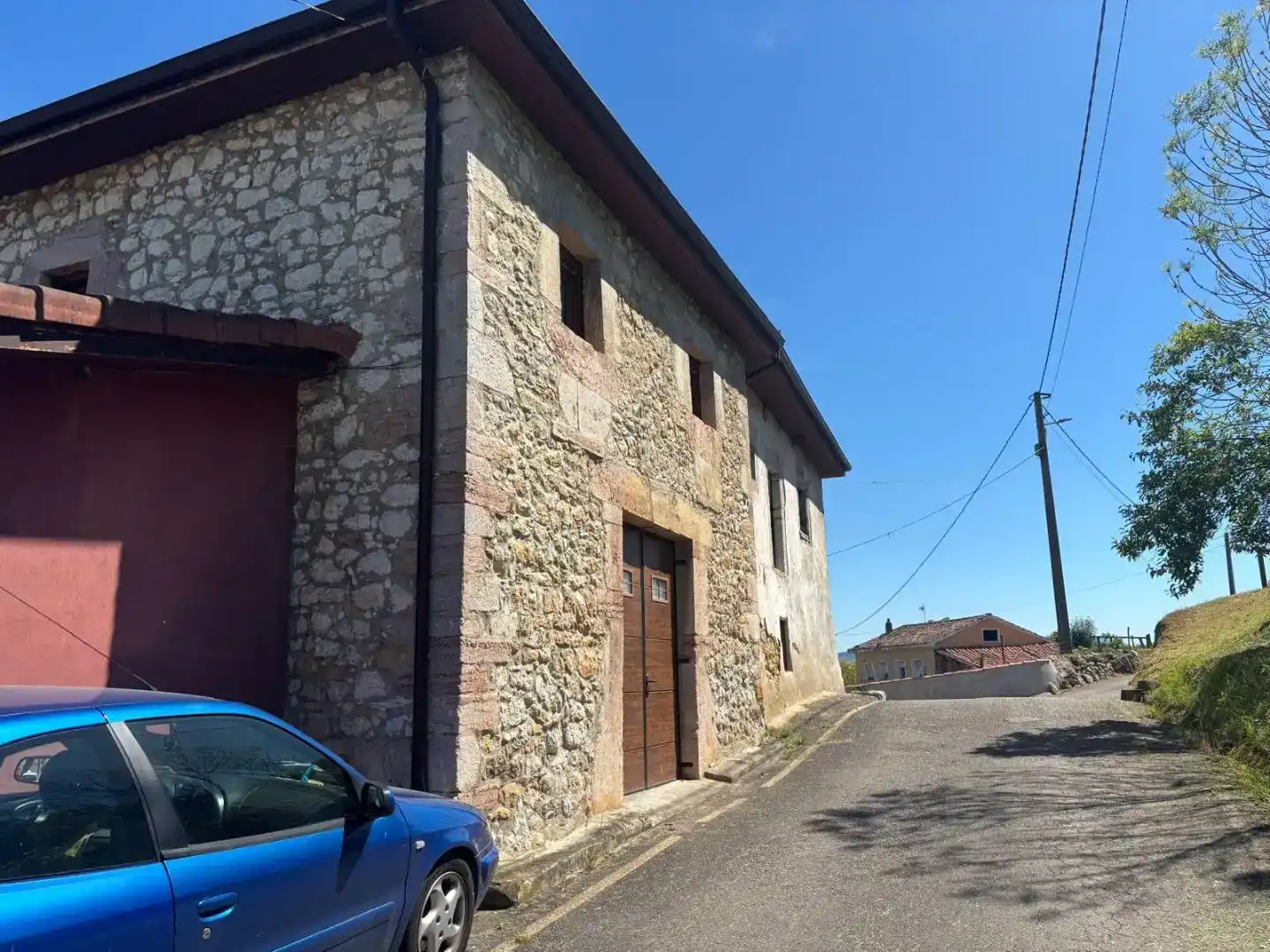 Vista exterior de Pis en venda en Siero amb Jardí privat i Traster