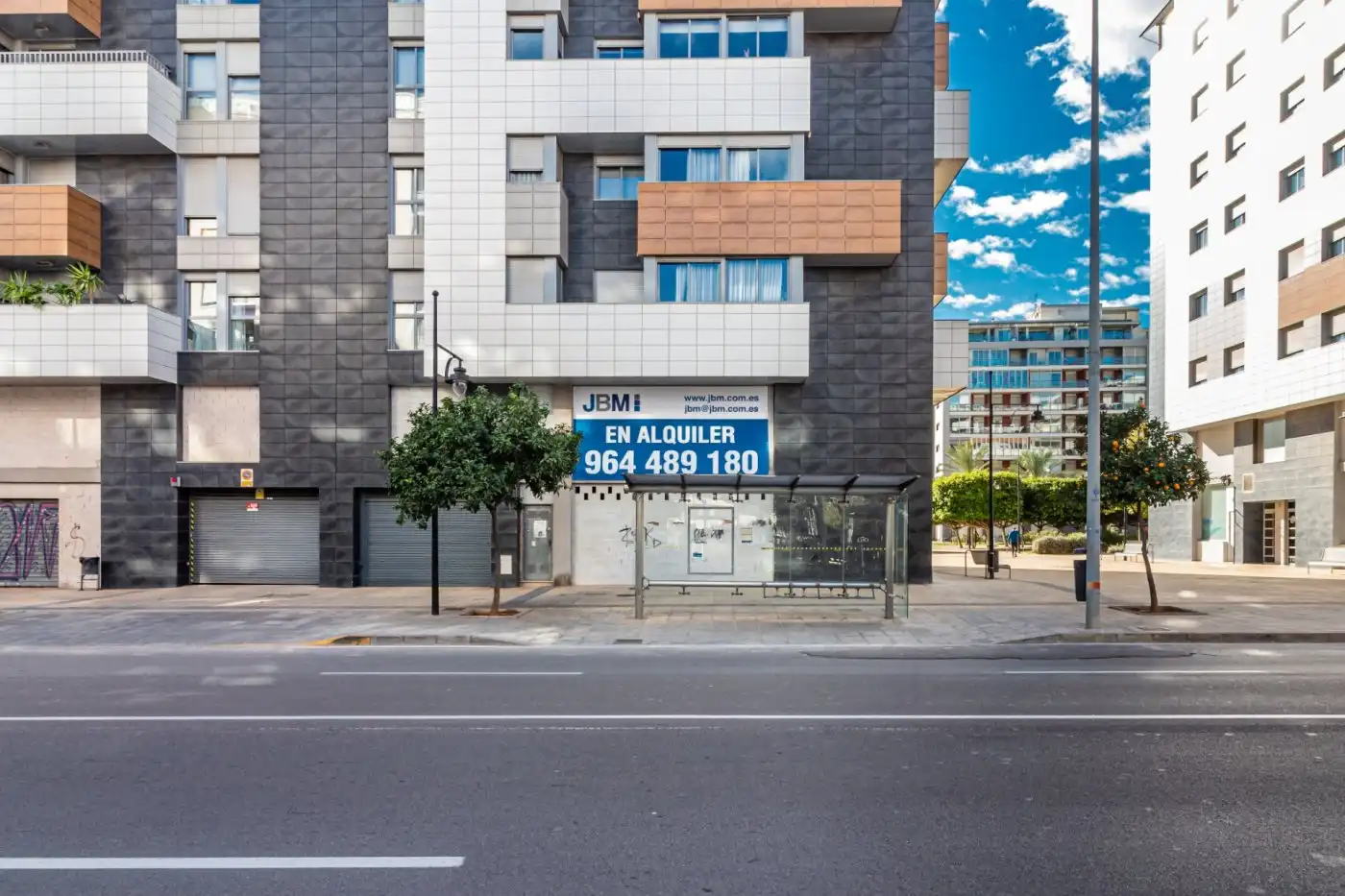 Local comercial de lloguer a Plaza Bucarest 1