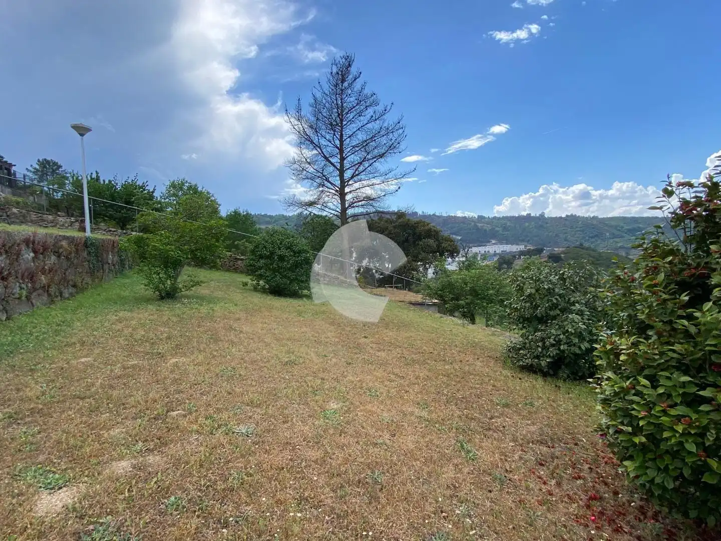 Casa o xalet en venda en San Cibrao das Viñas amb Calefacció, Jardí privat i Parquet