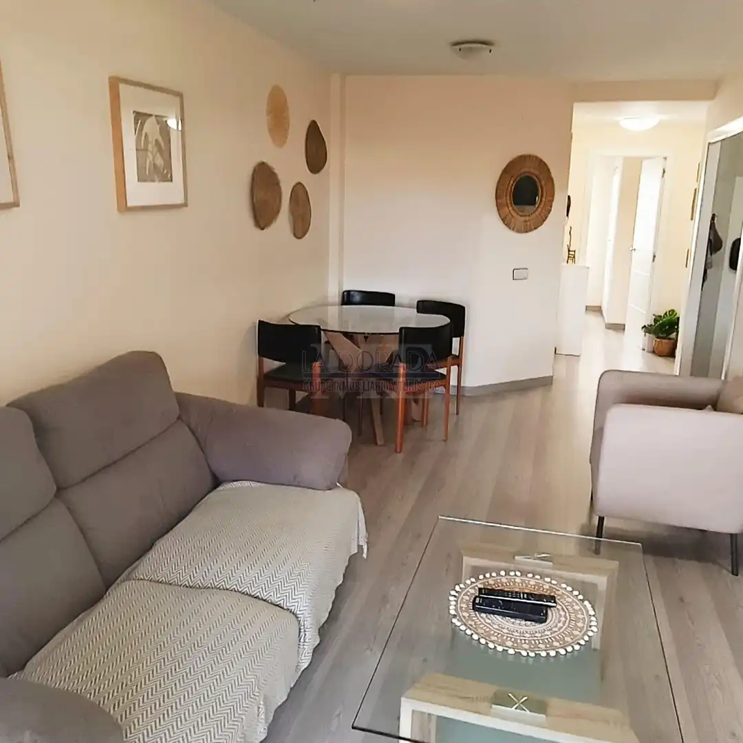 Sala de estar de Apartamento en venta en Cambrils con Amueblado, Balcón y Piscina comunitaria