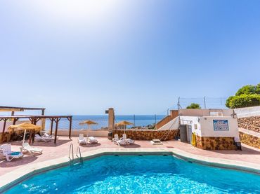 Pis amb piscina en venda a Aguadulce