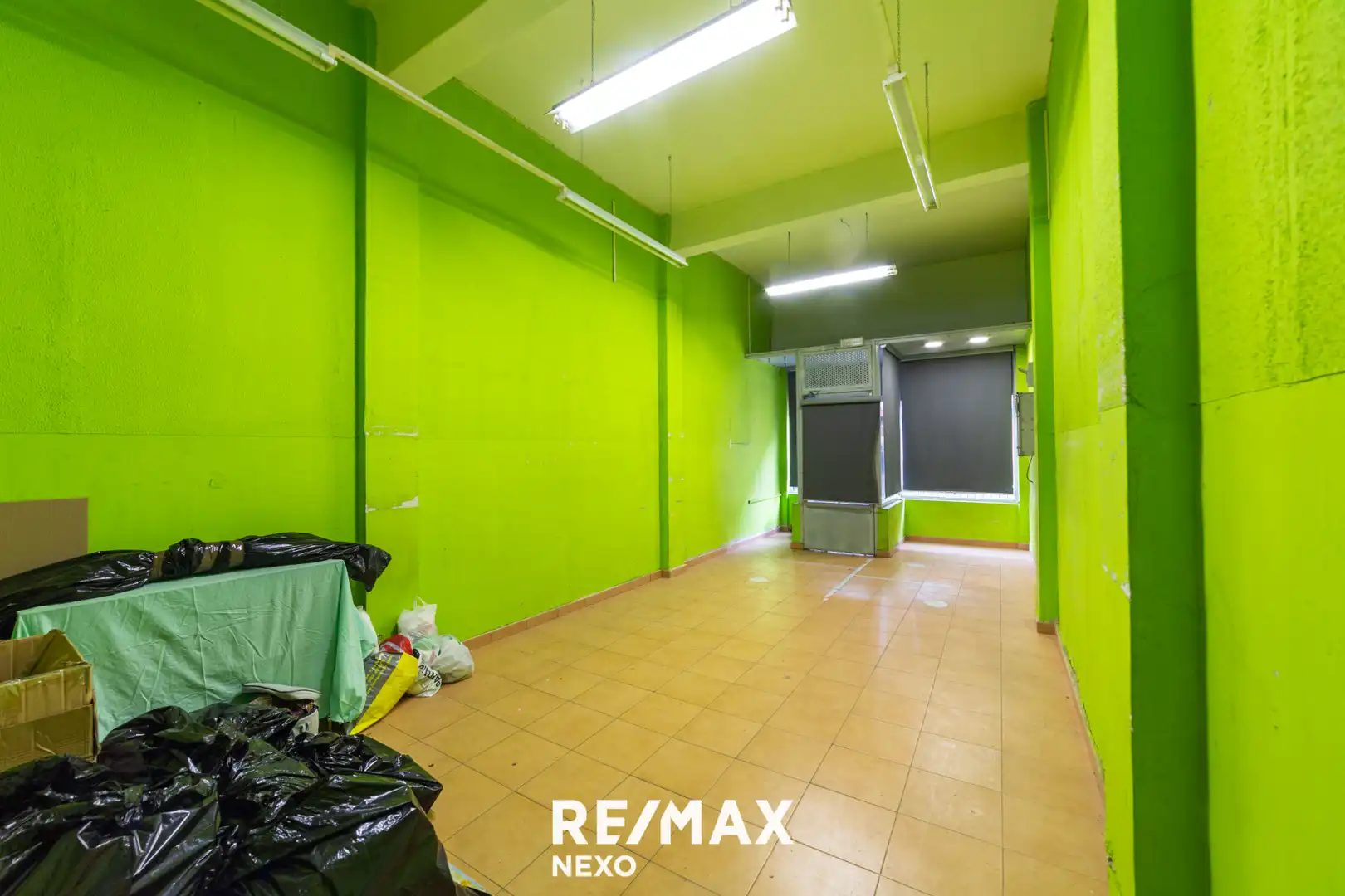 Local comercial en venta en Calle de Casasola, imagen 3