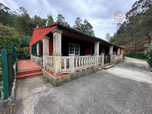 Casa-chalet en Venta en Aldán
