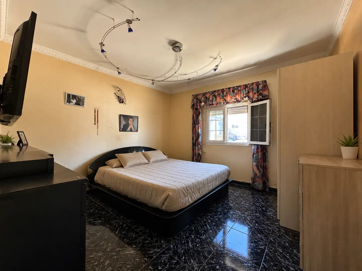 Dormitori de Casa o xalet en venda en San Bartolomé de Tirajana amb Aire condicionat, Jardí privat i Terrassa