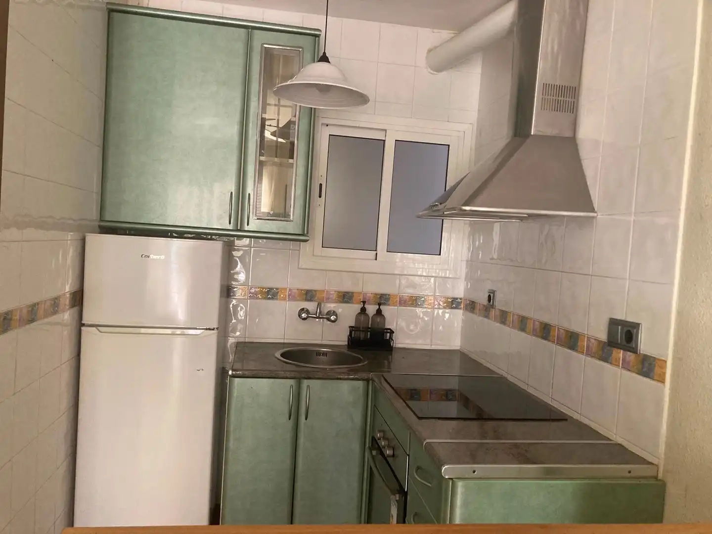 Cocina de Piso de alquiler en Sitges con Calefacción y Terraza