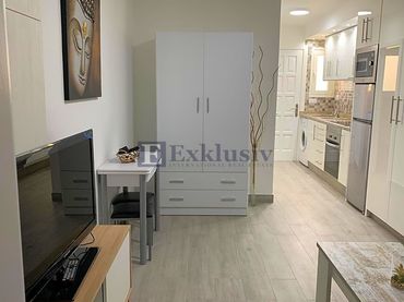 Piano terra con piscina in vendita a Los Cristianos