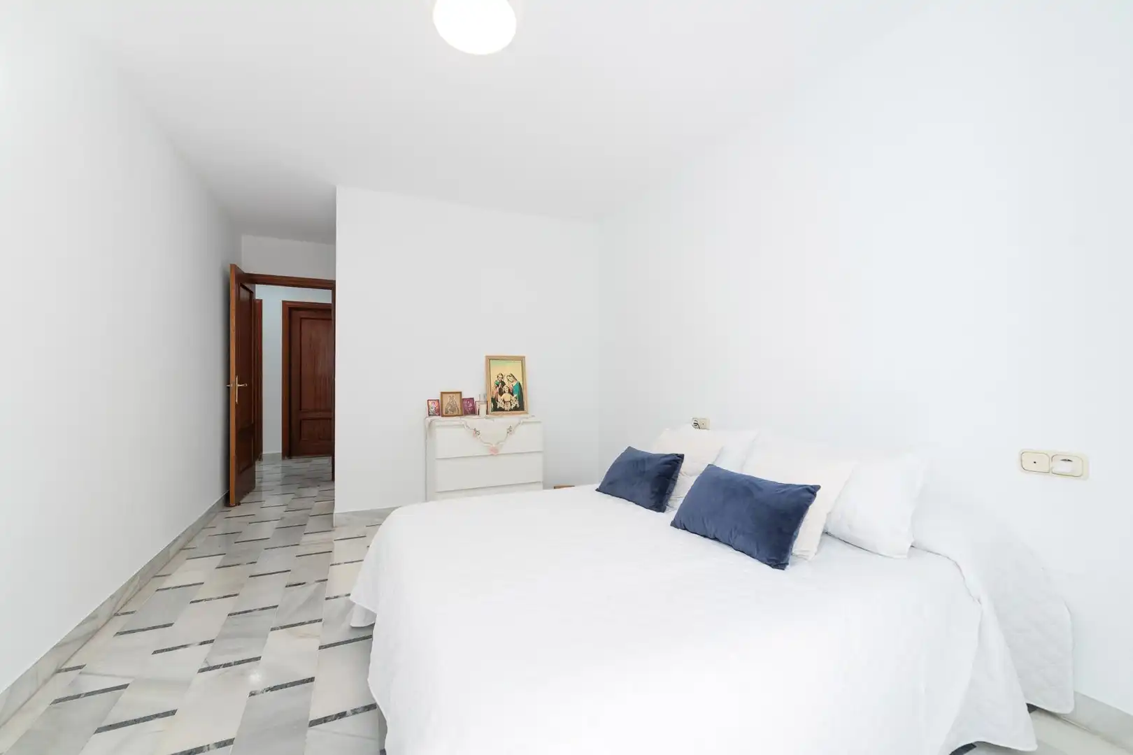 Habitación de Piso en venta en Málaga con Terraza, Trastero y Piscina comunitaria