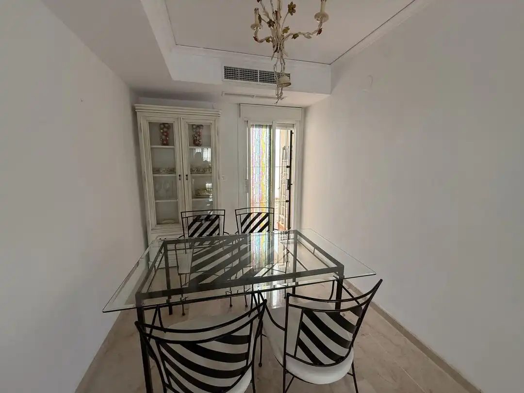 Comedor de Casa adosada en venta en Marbella con Jardín privado, Terraza y Trastero