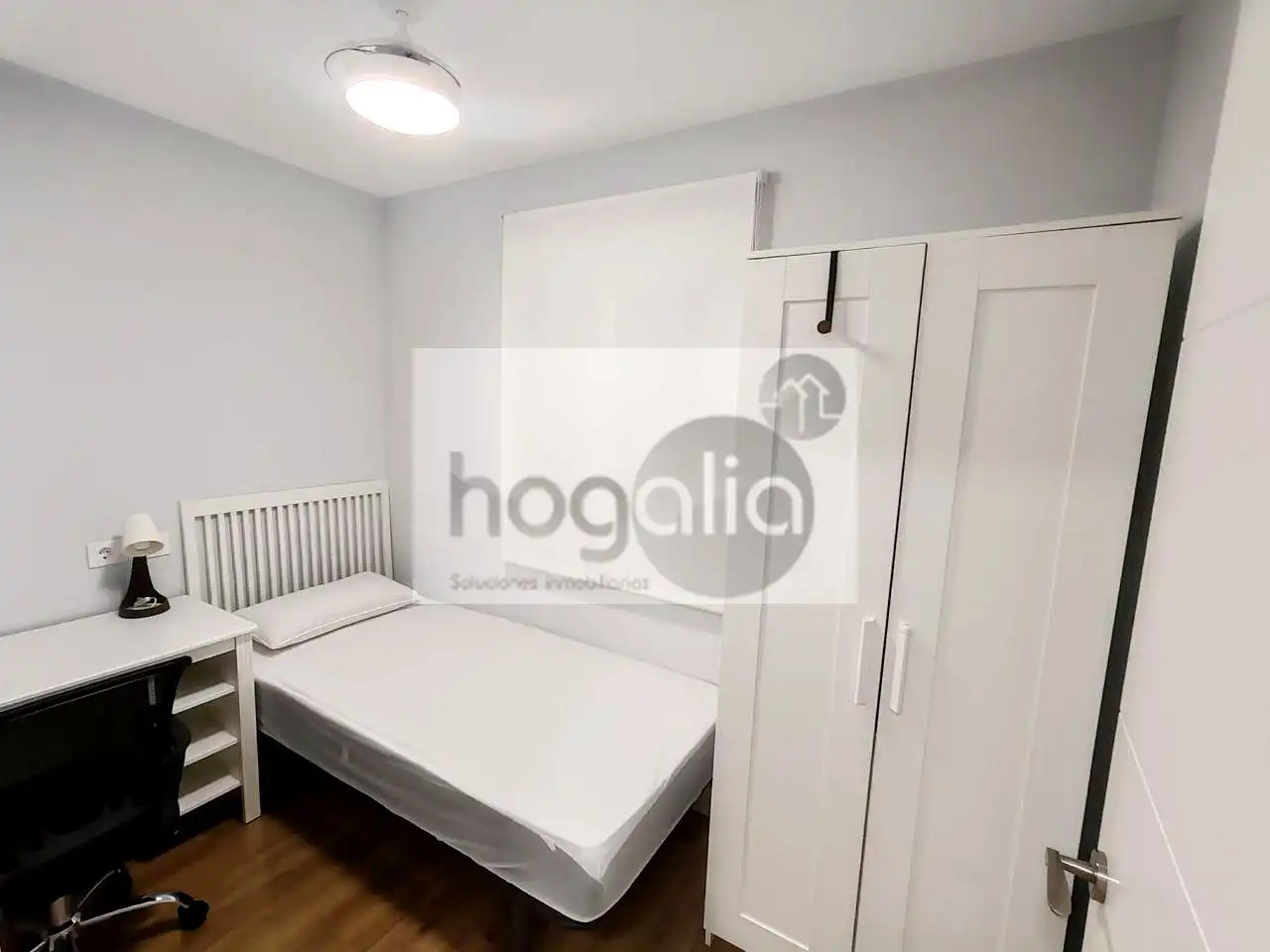 Schlafzimmer von Erdgeschoss zur Miete in Sur