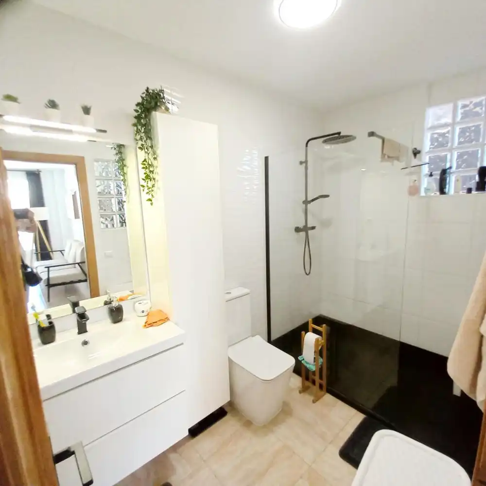 Baño de Dúplex en venta en Rojales con Jacuzzi
