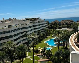Jardí de Àtic de lloguer en Marbella amb Aire condicionat i Es permeten mascotes
