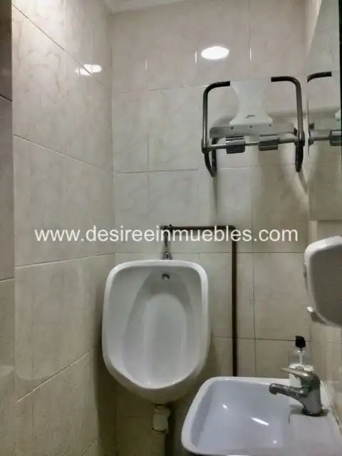 Local de lloguer a Carrer del Doctor Olóriz, Marxalenes