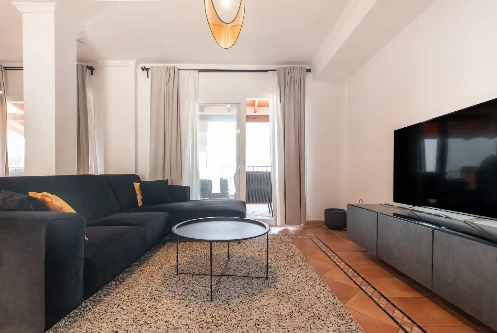Wohnzimmer von Einfamilien-Reihenhaus zum Verkauf in Altea mit Klimaanlage, Privatgarten und Terrasse