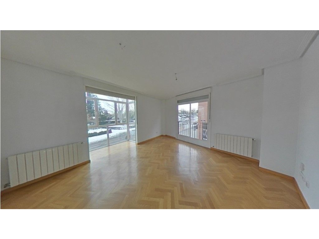 Flat for sale in Calle Sebastian Alvaro, Campamento