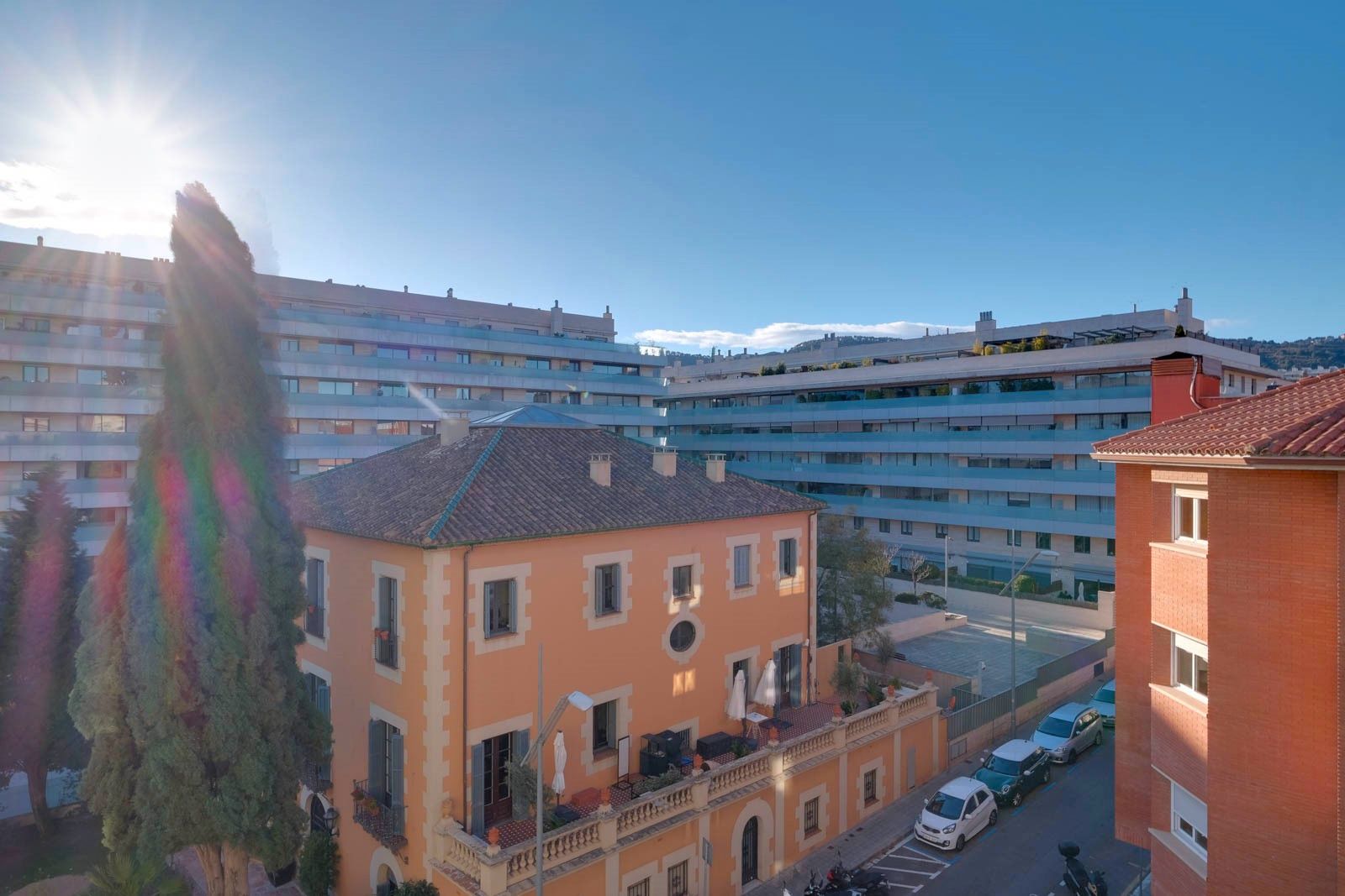 Exterior view of Flat for sale in  Barcelona Capital  with Air Conditioner, Heating and Furnished