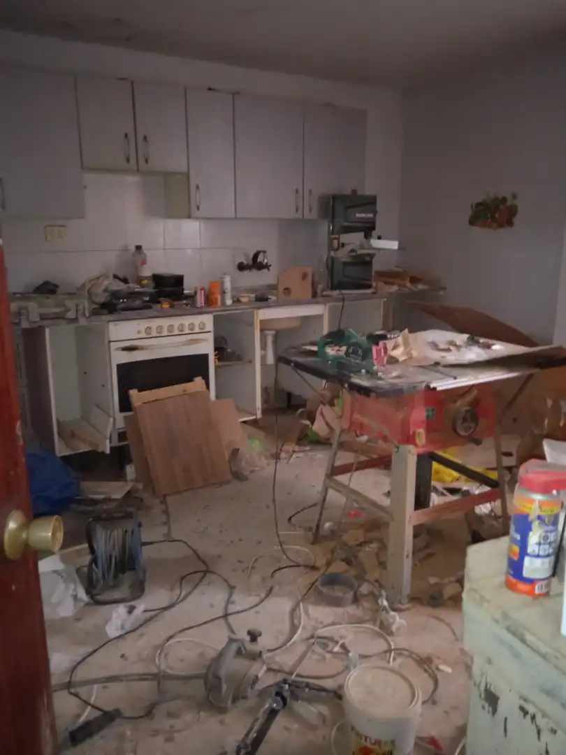 Cuina de Casa adosada en venda en Fuentes de Ebro amb Jardí privat, Parquet i Terrassa