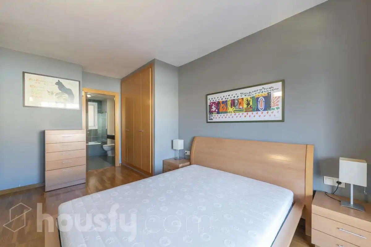 Bedroom of Flat for rent in Mataró  with Air Conditioner, Heating and Parquet flooring