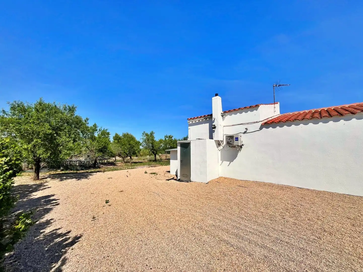 Vista exterior de Casa o chalet en venta en La Sénia con Piscina