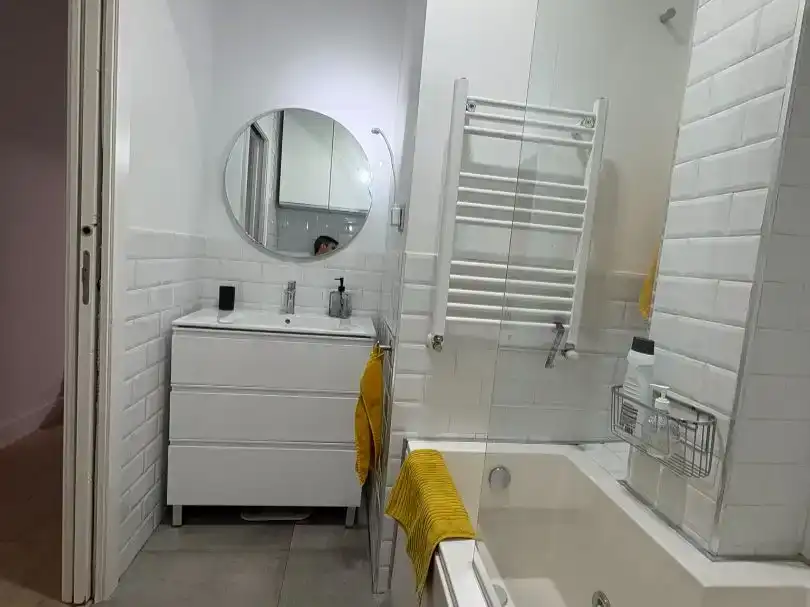 Bathroom of Flat for sale in  Madrid Capital  with Air Conditioner