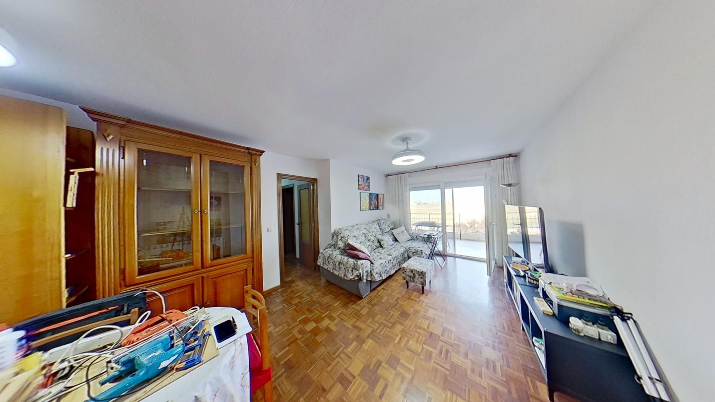 Living room of Flat for sale in Humanes de Madrid  with Heating, Parquet flooring and Terrace