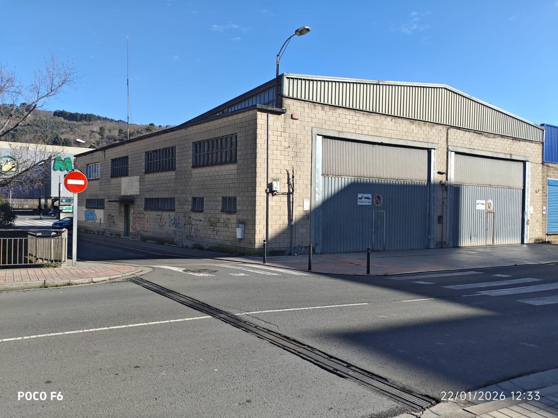 Exterior view of Industrial buildings to rent in Basauri 