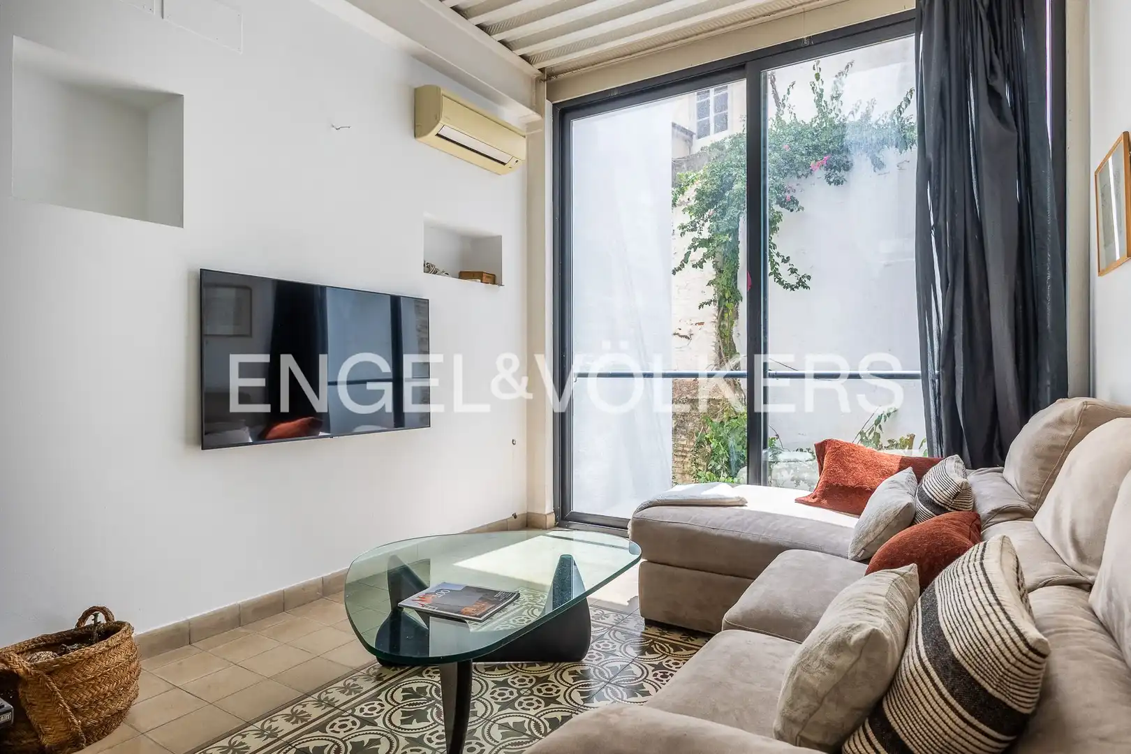 Sala de estar de Casa o chalet en venta en Sevilla con Aire acondicionado, Calefacción y Jardín privado