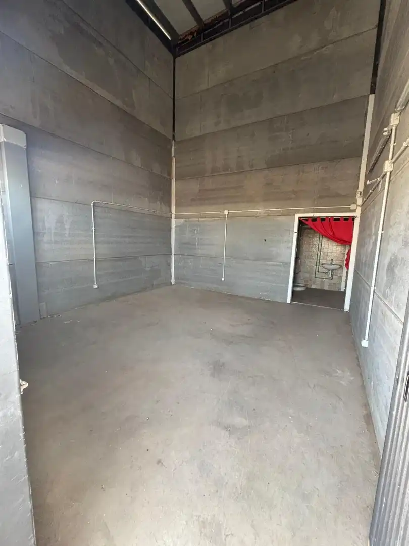 Industrial building to rent in Cruce de Arinaga, imagen 3