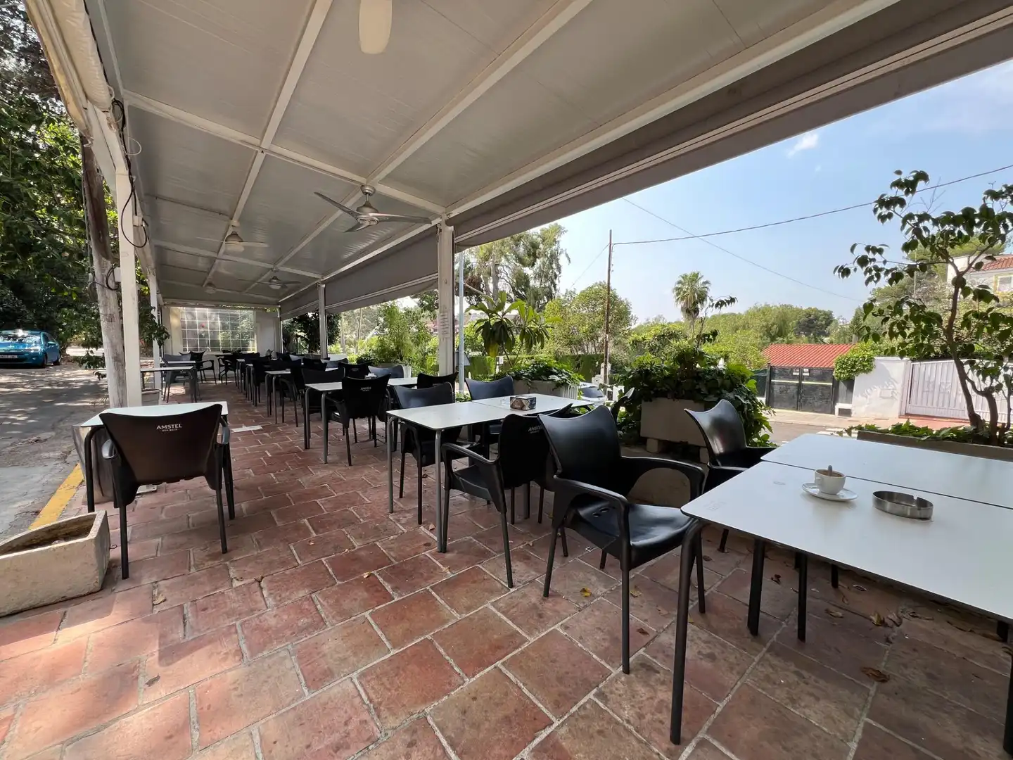 Terrasse von Geschaftsraum zum Verkauf in Paterna mit Klimaanlage und Möbliert