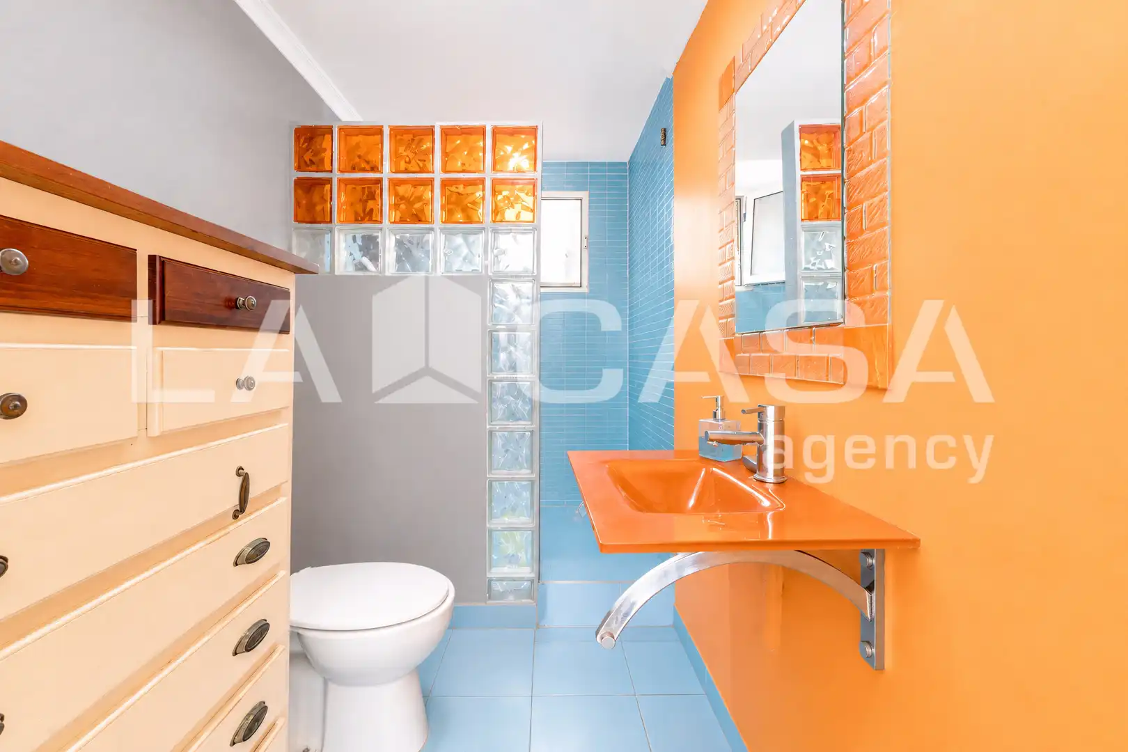 Bathroom of Flat for sale in Valencia