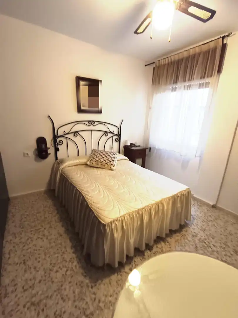 Bedroom of Flat for sale in Córdoba  with Air Conditioner and Balcony
