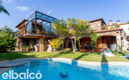 Jardí de Casa o xalet en venda en Torredembarra amb Aire condicionat, Terrassa i Piscina