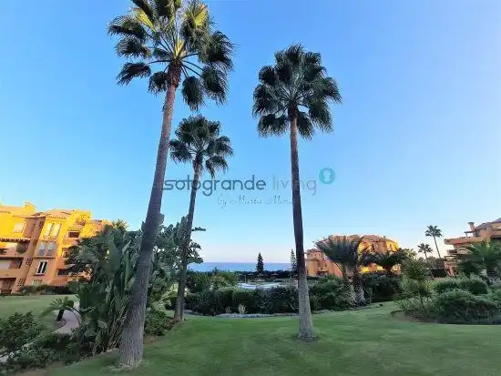 Apartament amb piscina en venda a El Castillo, imagen 4