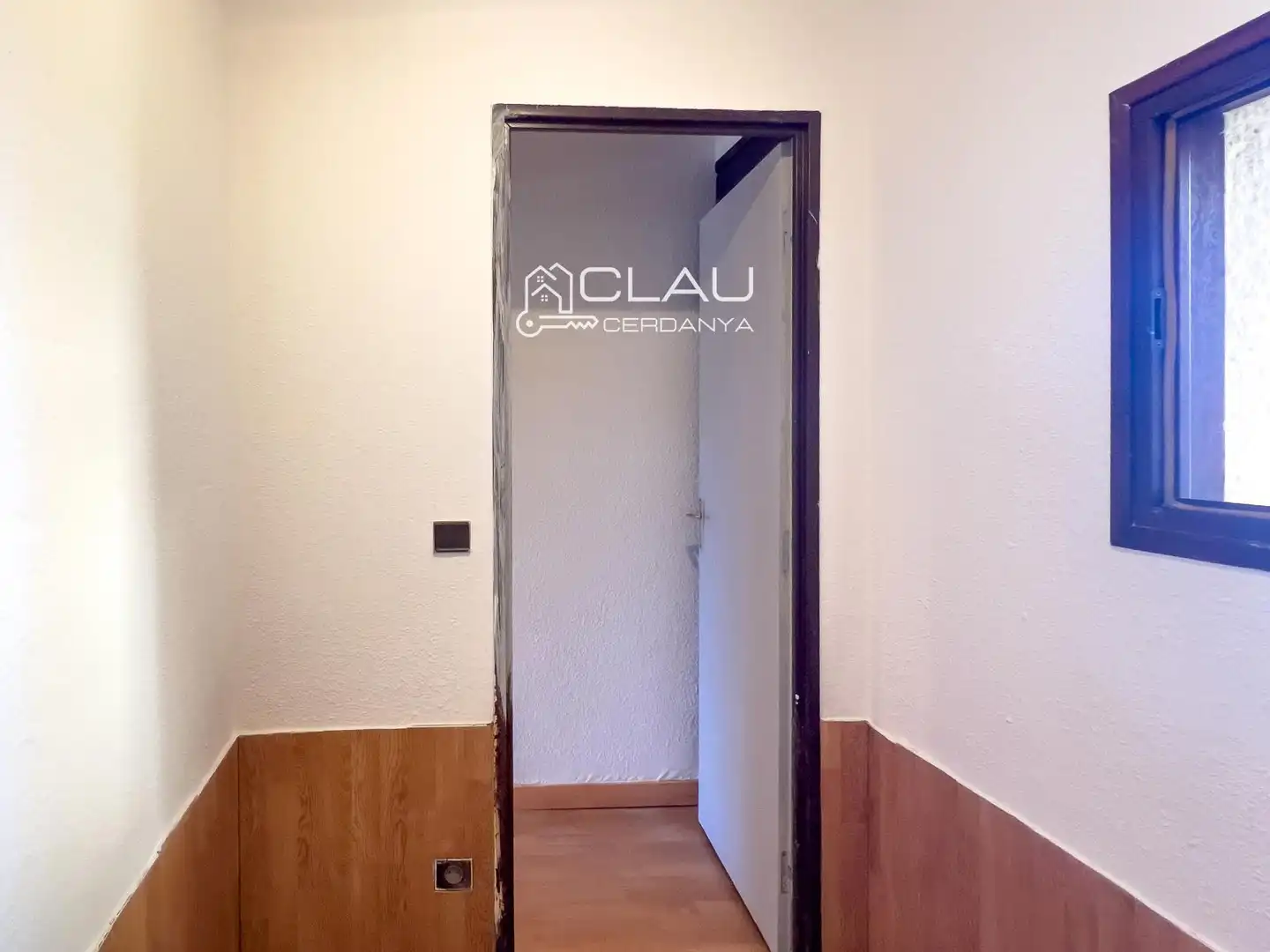 Piso en venta en Sainte - Léocadie con Calefacción, Parquet y Terraza