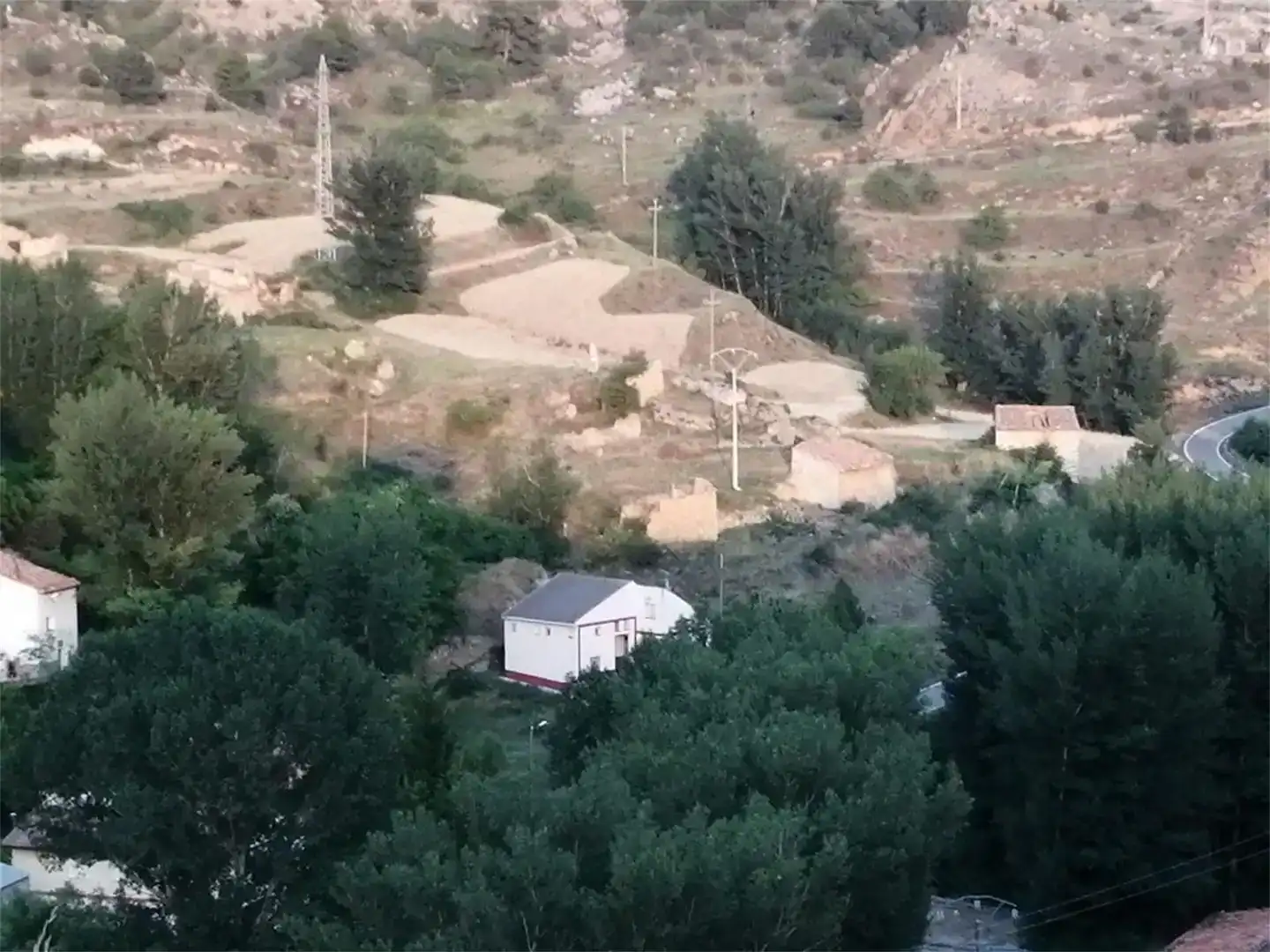 Casa o xalet en venda en Aliaga amb Traster i Moblat