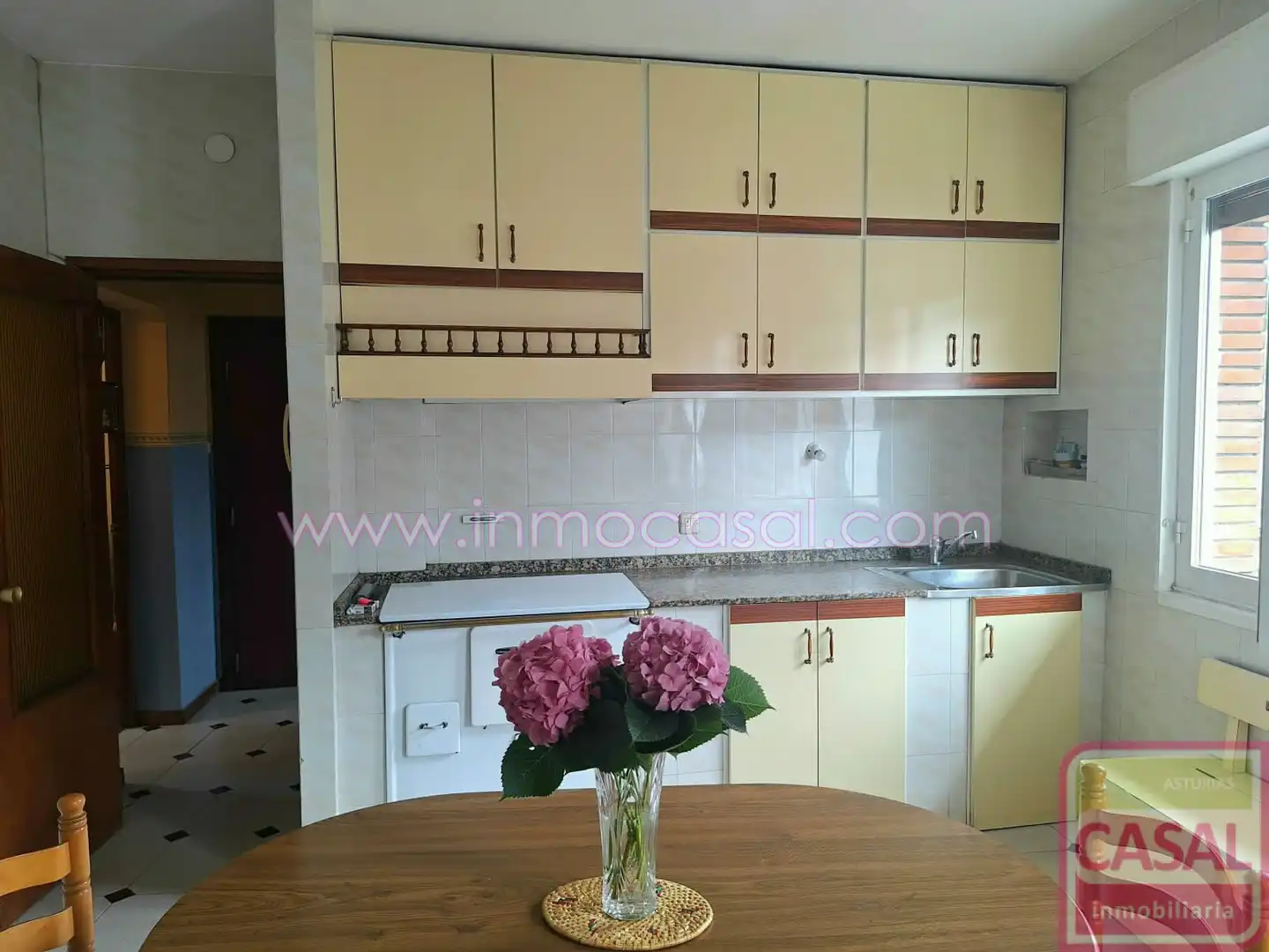 Cocina de Piso en venta en Mieres (Asturias) con Calefacción y Amueblado