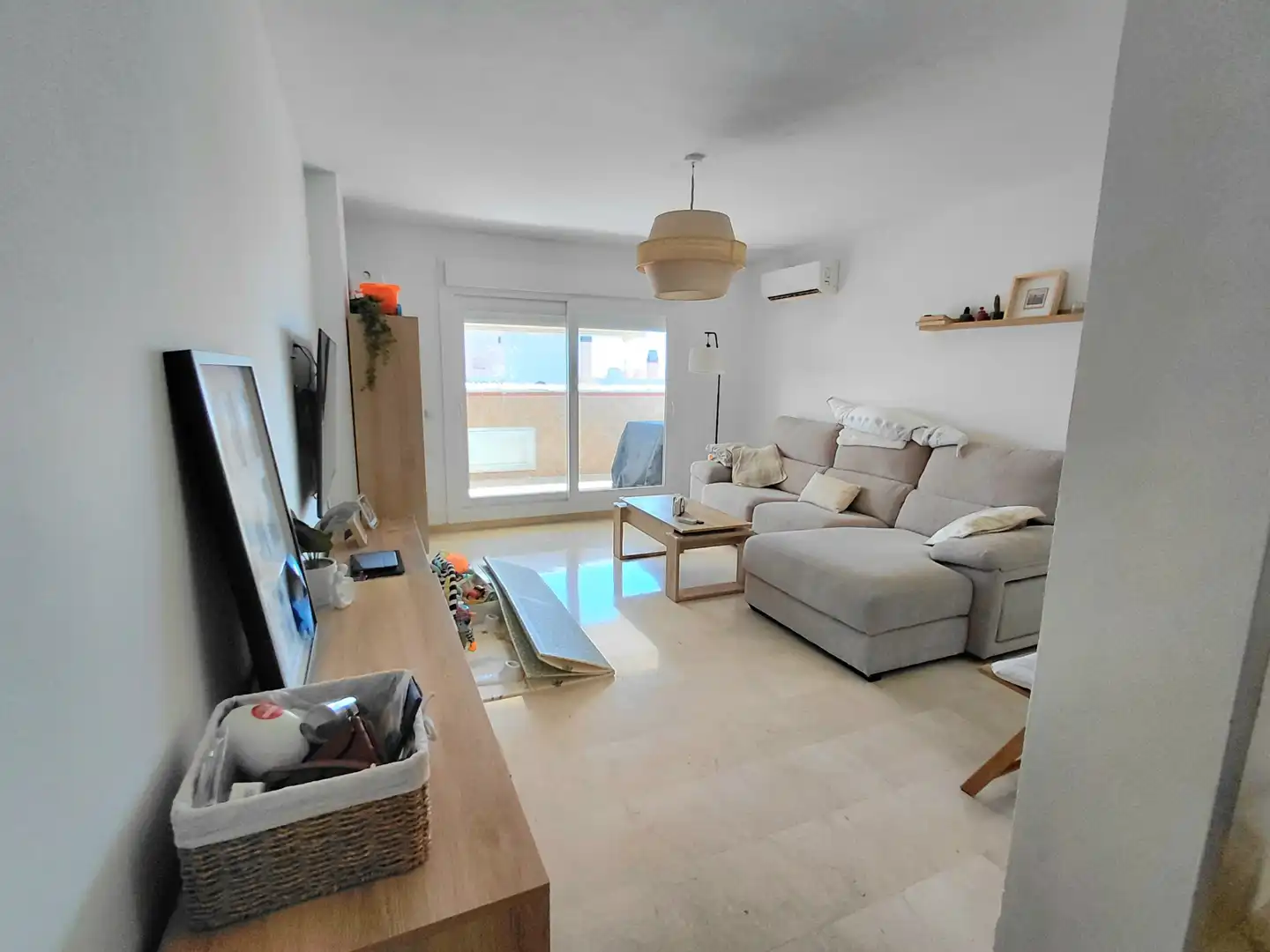 Sala de estar de Ático en venta en Benalmádena con Aire acondicionado, Terraza y Horno