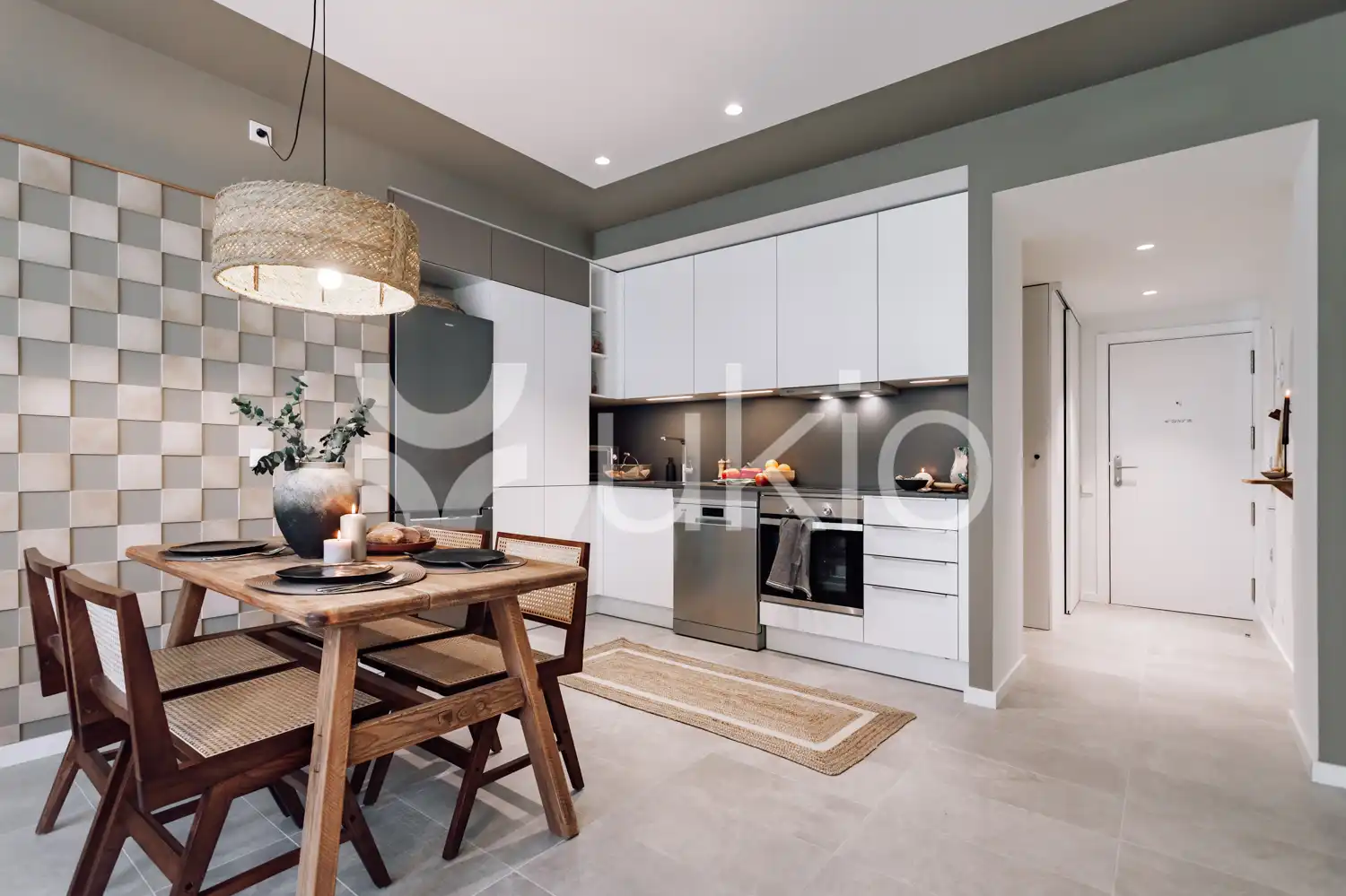 Cuina de Apartament de lloguer en Barcelona amb Aire condicionat, Calefacció i Moblat