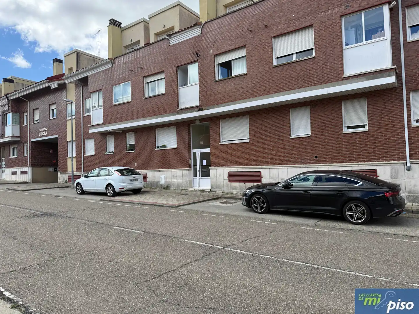 Vista exterior de Piso en venta en Villanubla con Calefacción, Parquet y Horno